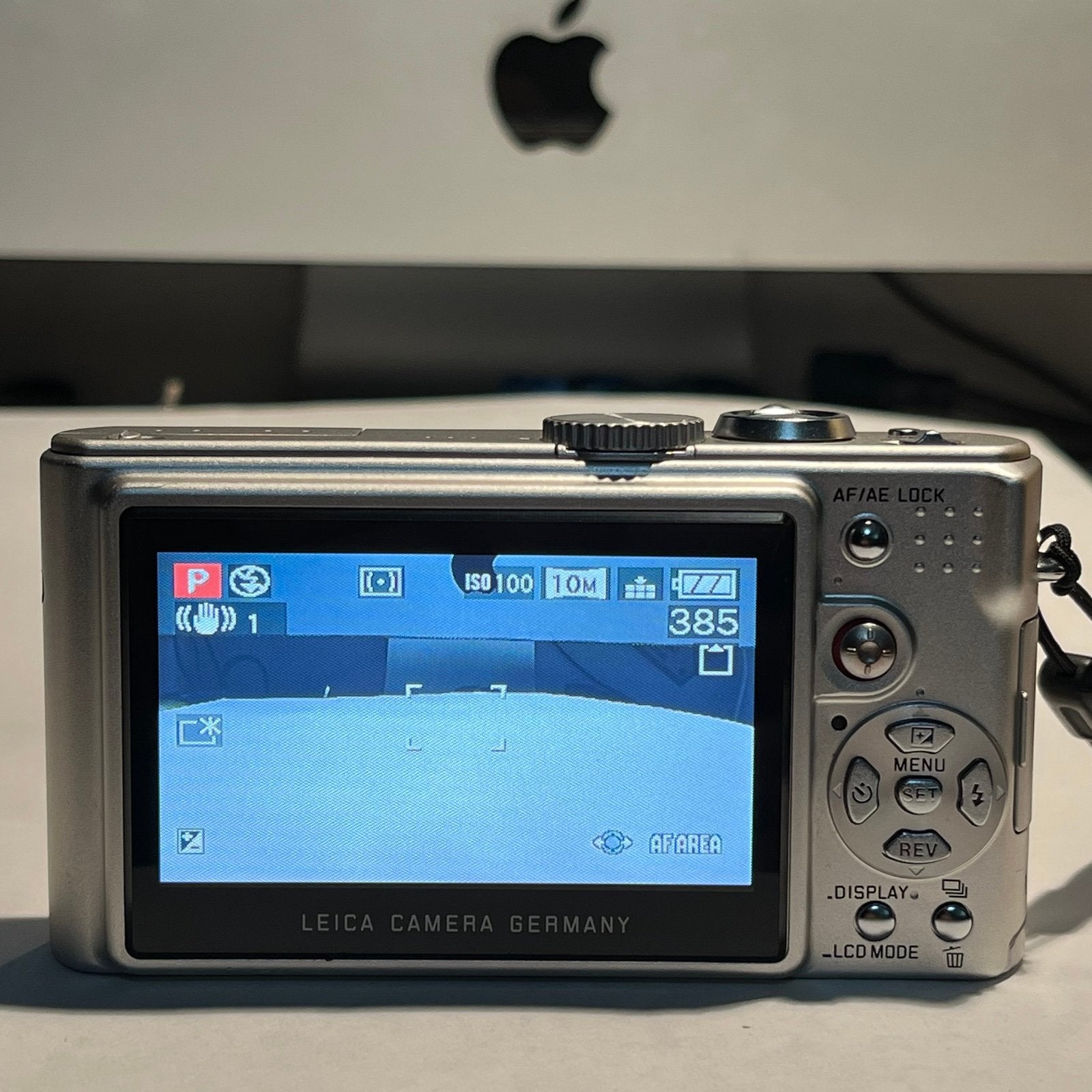 2006 Leica D-Lux 3 10mp Digital Camera Bundle TESTED ALL WORKING