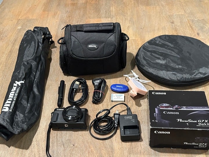 Canon PowerShot G7 X Mark II Digital Point & Shoot Camera