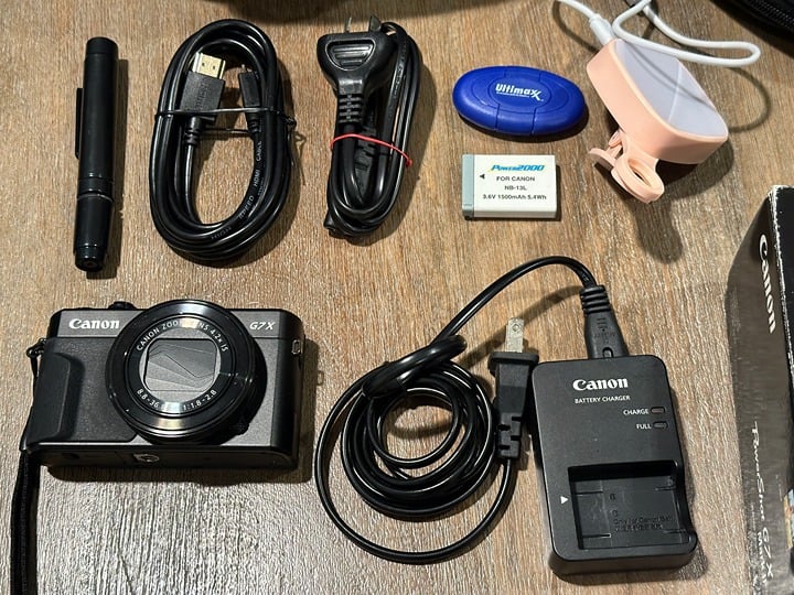 Canon PowerShot G7 X Mark II Digital Point & Shoot Camera