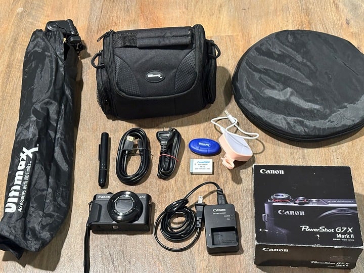 Canon PowerShot G7 X Mark II Digital Point & Shoot Camera
